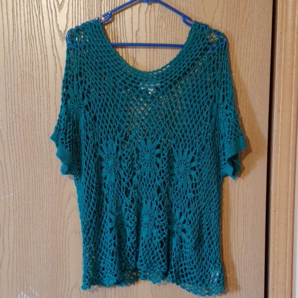 Teal Macrame Crop Top. Forever 21+